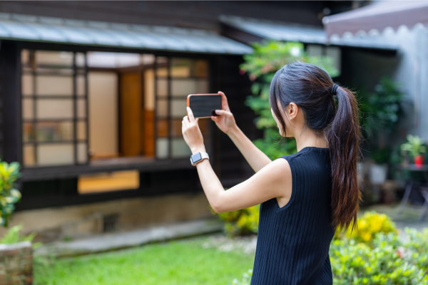 How Professional Photography and Listings Help Crestview Rentals Stand Out
